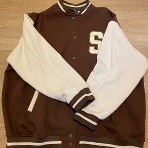 H&M: Cute trendy varsity jacket